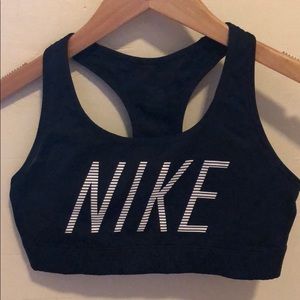 Nike Sports Bra - M
